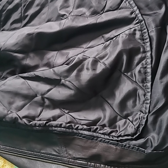 Danier leather coat - Picture 3 of 12